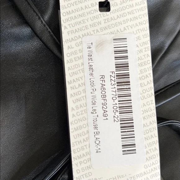 Boohoo Faux Leather Wide Leg Pants Size 14 NWT Tie Waist Back Zipper High Waist - Picture 10 of 10